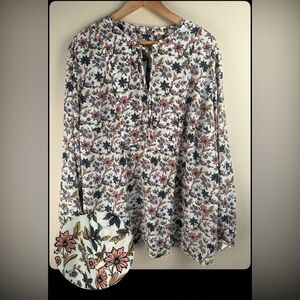 Ann Taylor Plus NWT Floral Long Sleeve Top Key Hole Size 24 Boho Peasant